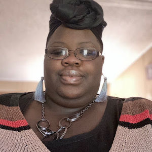 Meet your Posher, Dana